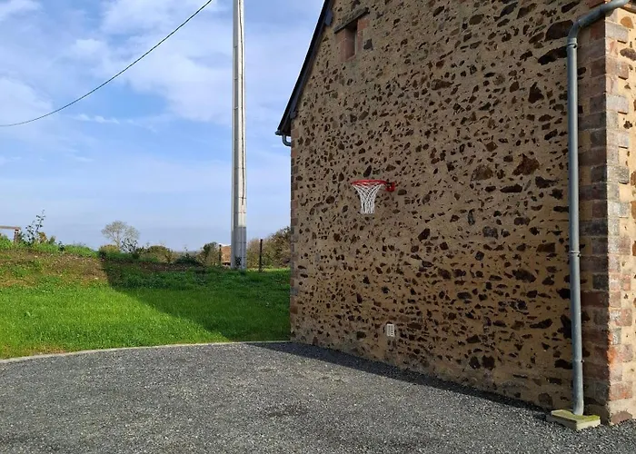 Chez Valentin, Jusqu'a 9 Personnes * Saint-Denis-dʼAnjou