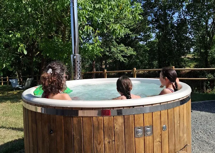 Chez Valentin, Jusqu'a 9 Personnes 度假居 *